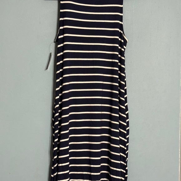 SELLING TIME &TRU DRESS 👗 SIZE M NWT SLEEVELESS COLOR NAVY BLUE AND WHITE - Picture 10 of 10